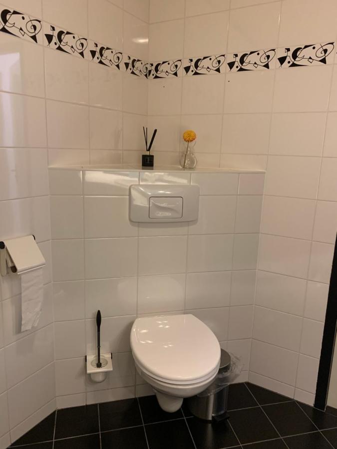 Bed and Breakfast By Goselink Alkmaar Esterno foto